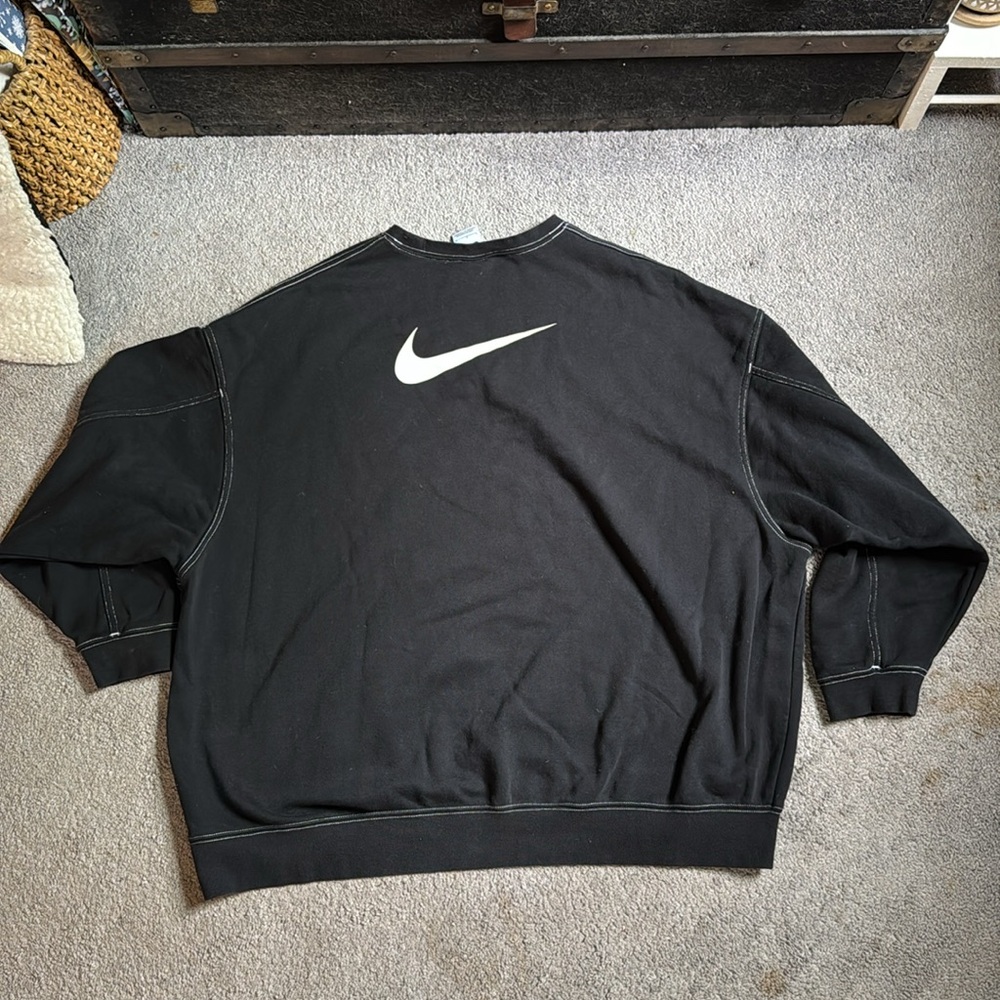 Nike Crewneck Sweatshirt - Picture 6 of 8